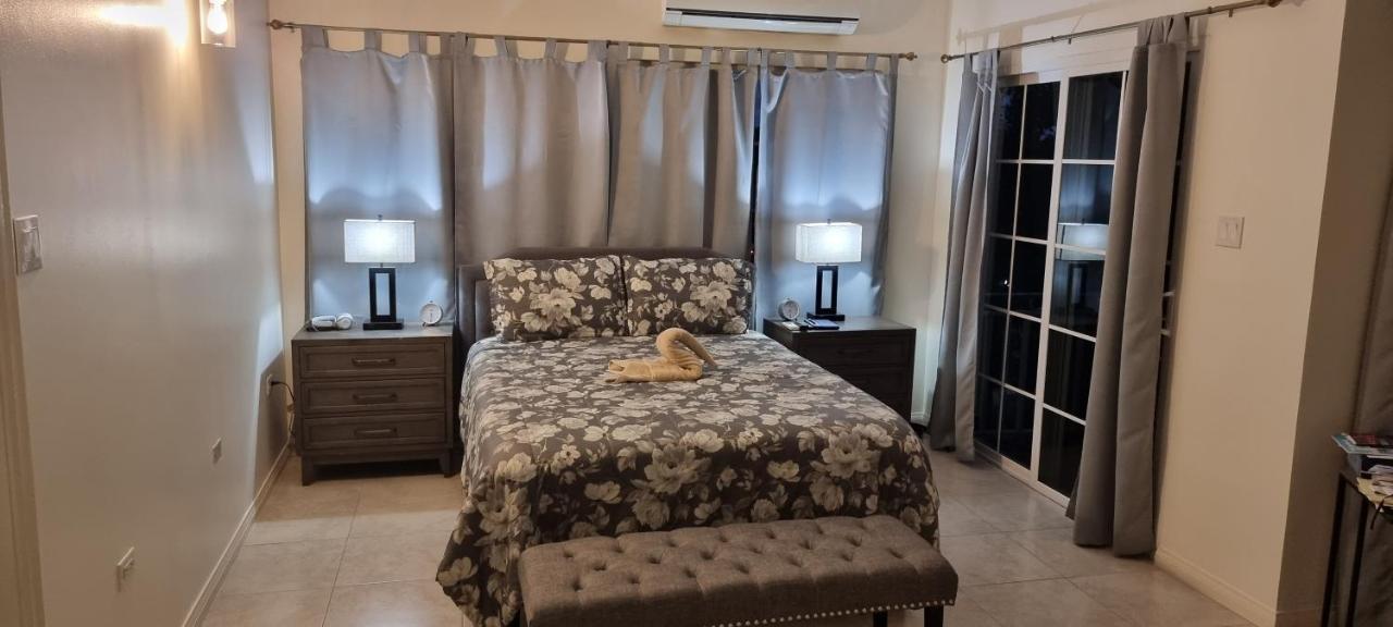 Komfort Getaway Villa At Countrymist Ocho Rios Exterior foto